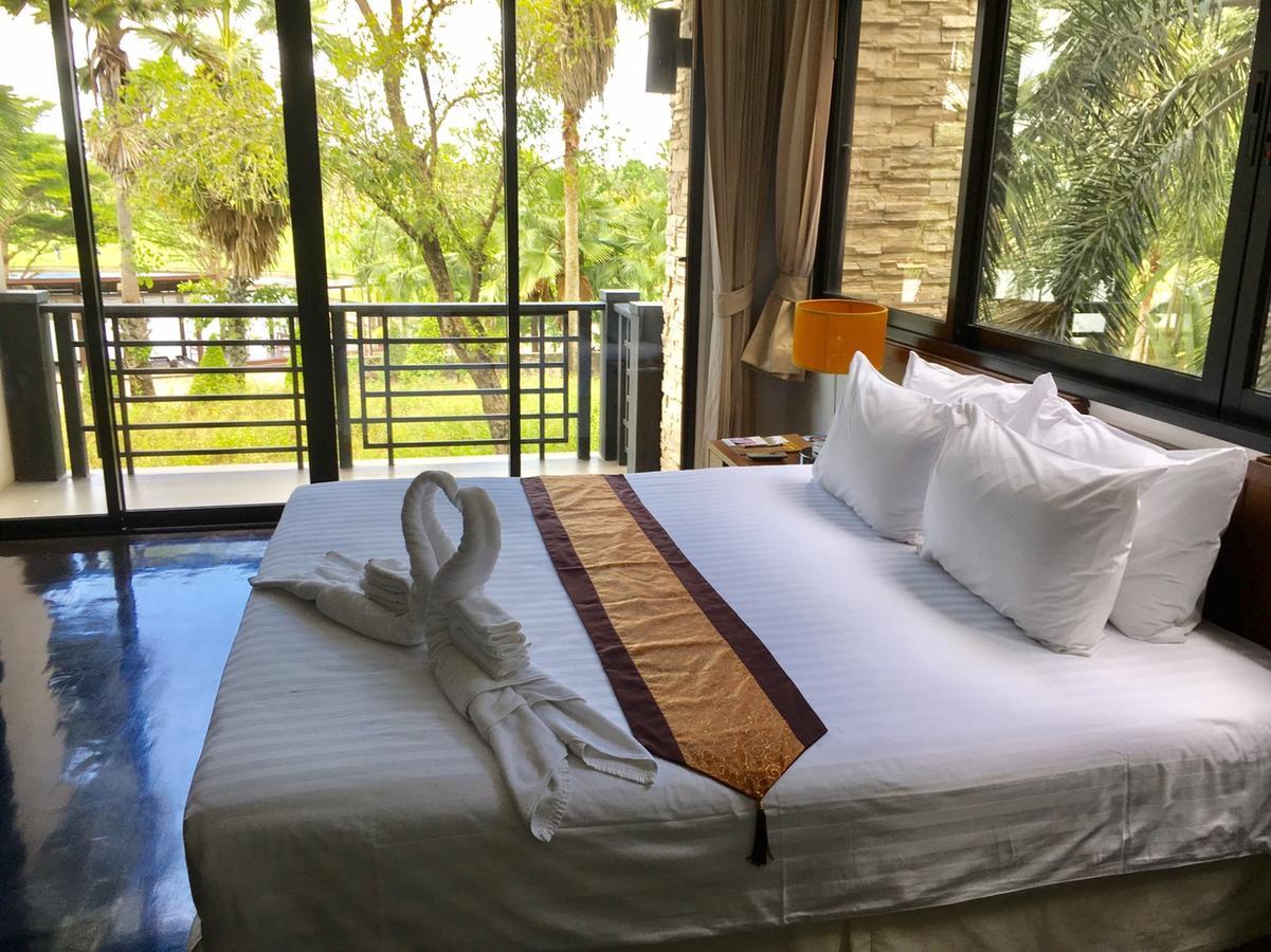 Гостевой дом Suwan Golf & Country Club Nakhon Chai Si Экстерьер фото